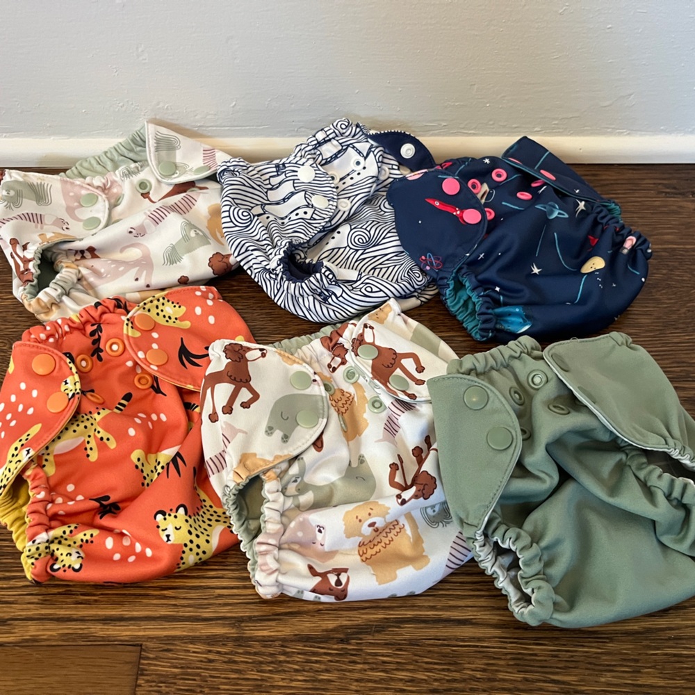 USED - 6x Esembly size 1 reusable diapers outers